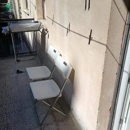 Tranquillo E Confortevole Soggiorni Lunghi Apartman